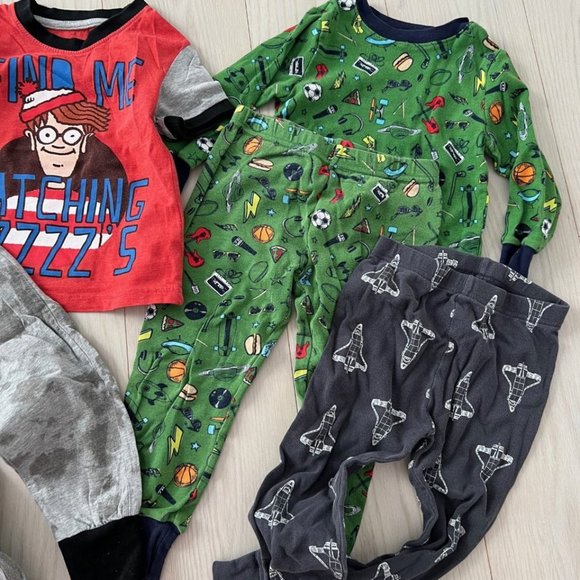 Lot Boys Toddler Set of  3 Pyjama Tops and Pants ( 2-3 YRS ) - Picture 2 of 3
